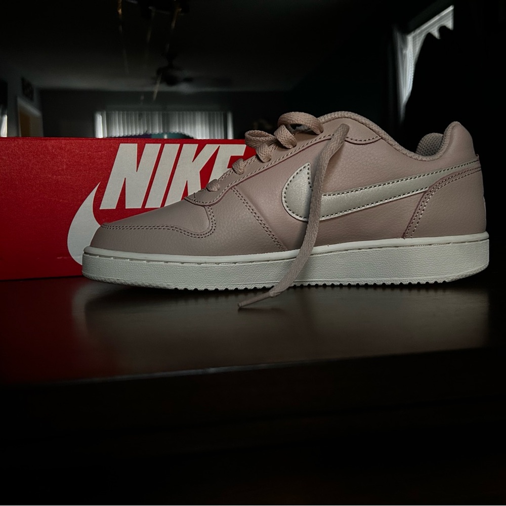 Nike Pink Sneakers